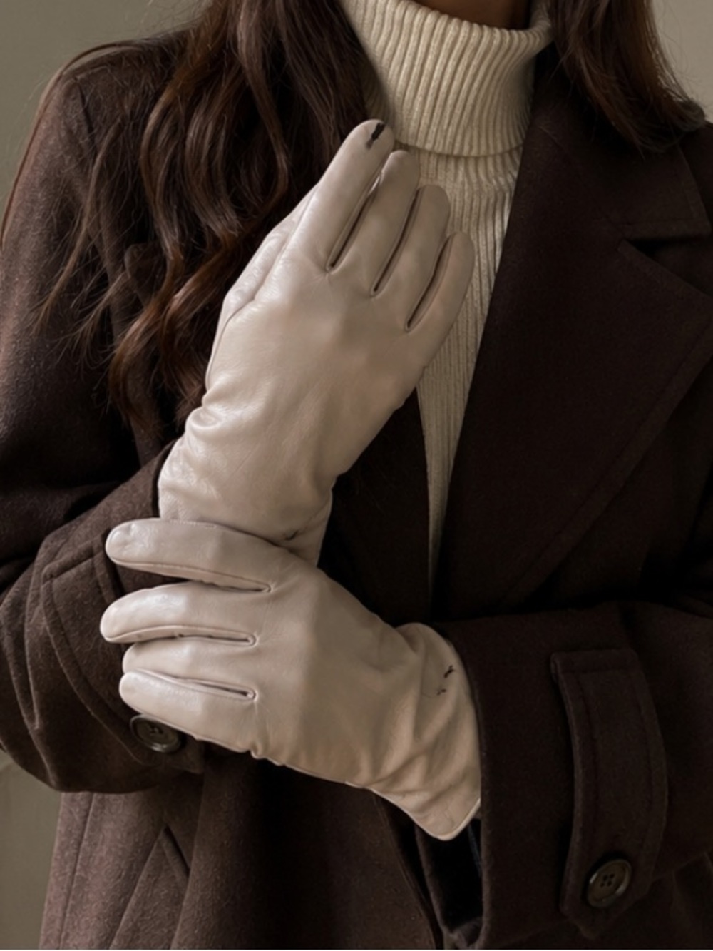 Lord and Taylor Cashmere Lined Gloves Leather 6.5 size